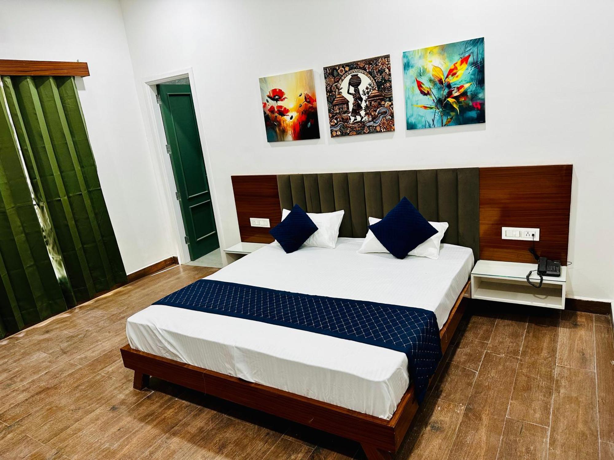 The Loya Hotel Muktsar Экстерьер фото