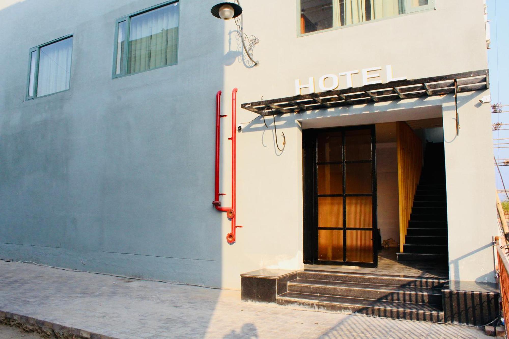 The Loya Hotel Muktsar Экстерьер фото